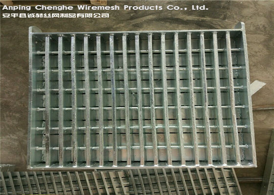Flat Bar Galvanised Heavy Duty Steel Grating Manul Welding For Airports